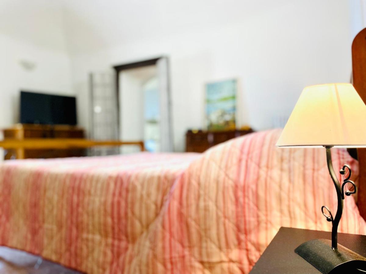 Borgo Camillo Apartment เลนโน ภายนอก รูปภาพ