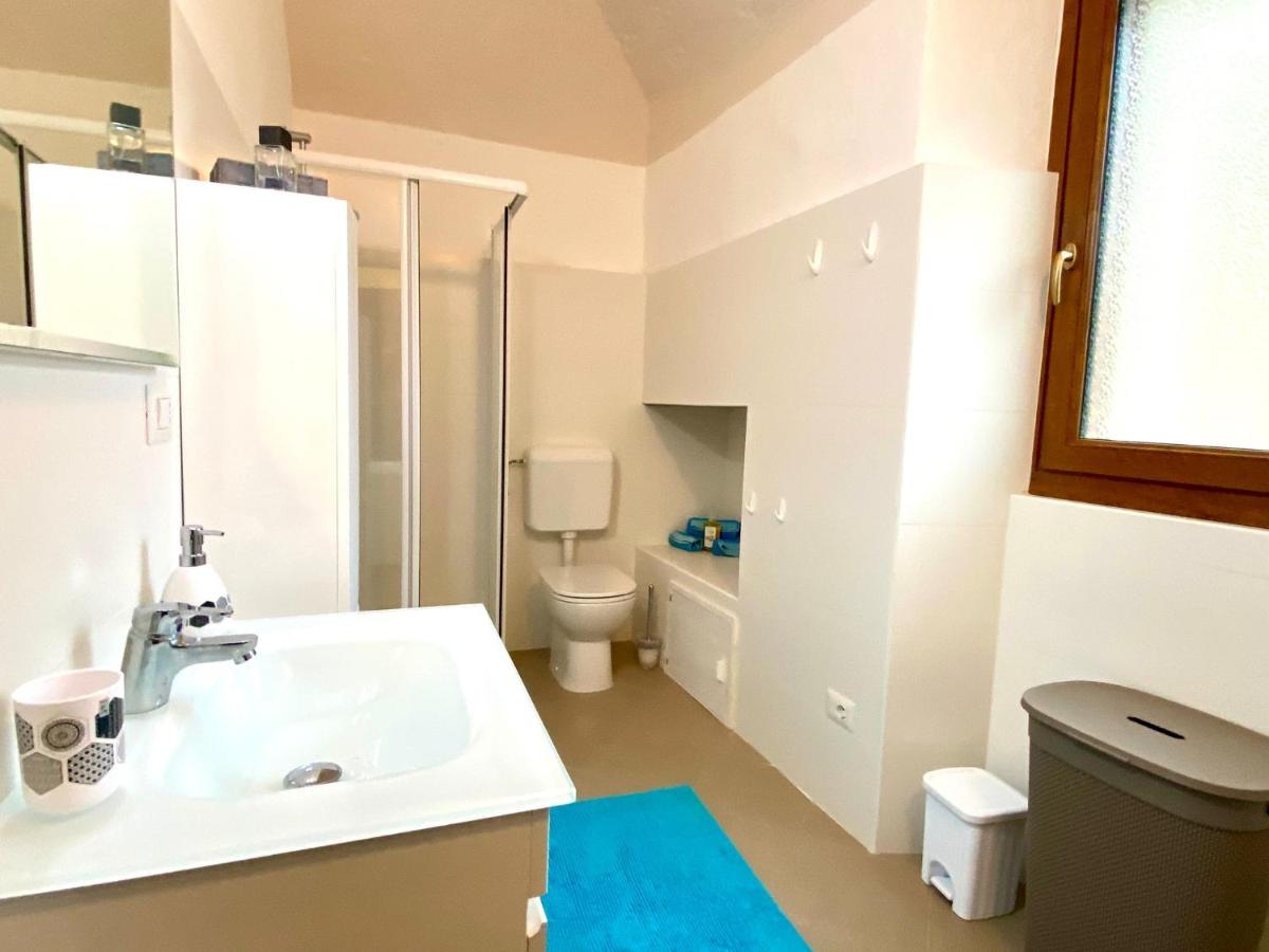 Borgo Camillo Apartment เลนโน ภายนอก รูปภาพ